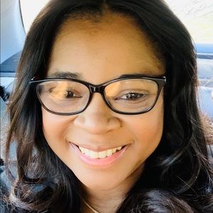 Meet your Posher, Michele